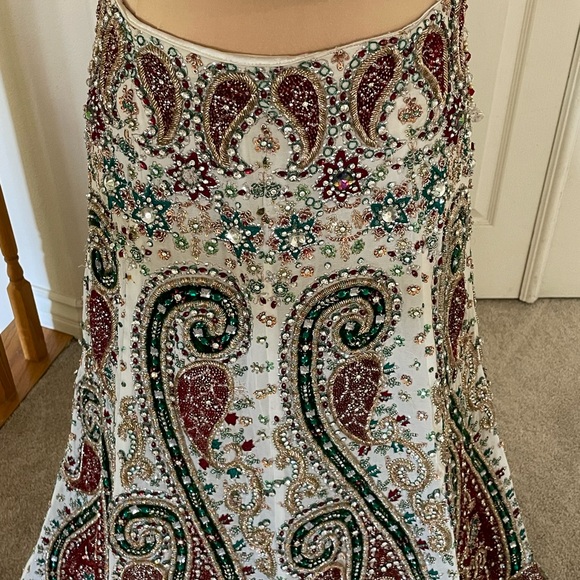 Embroidered Two-Piece Set - Picture 5 of 12